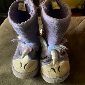 Unicorn slipper size 10C